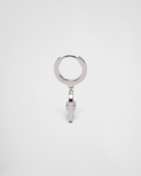 Metal earrings Metal earrings