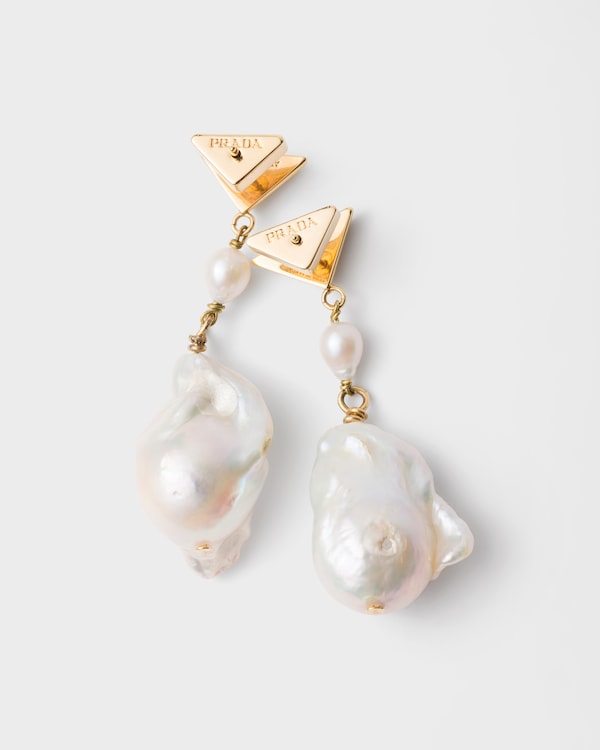 Metal earrings with pearls - Gold/Pearl Metal earrings with pearls - Gold/Pearl