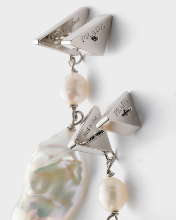 Metal earrings with pearls - Steel/Pearl Metal earrings with pearls - Steel/Pearl
