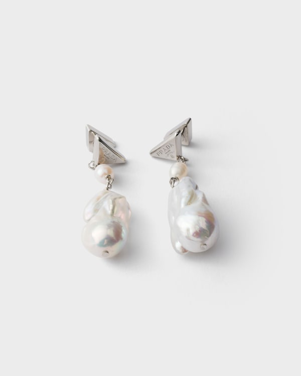 Metal earrings with pearls - Steel/Pearl Metal earrings with pearls - Steel/Pearl