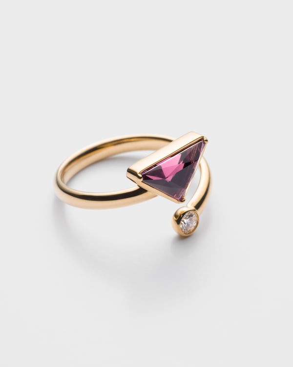 Eternal Gold contrarié ring in yellow gold with diamond and amethyst - Gold/Methyst Eternal Gold contrarié ring in yellow gold with diamond and amethyst - Gold/Methyst