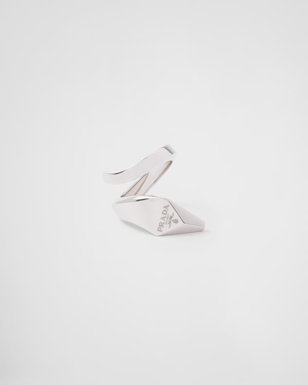 خاتم Eternal ذهبي بتصميم ثعبان بلون ذهبي أبيض خاتم Eternal ذهبي بتصميم ثعبان بلون ذهبي أبيض