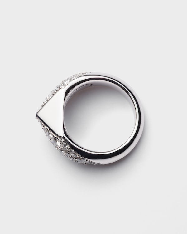 خاتم Eternal Gold بتصميم قابل للنقش من الذهب الأبيض المرصع بالألماس - White Gold/ White خاتم Eternal Gold بتصميم قابل للنقش من الذهب الأبيض المرصع بالألماس - White Gold/ White