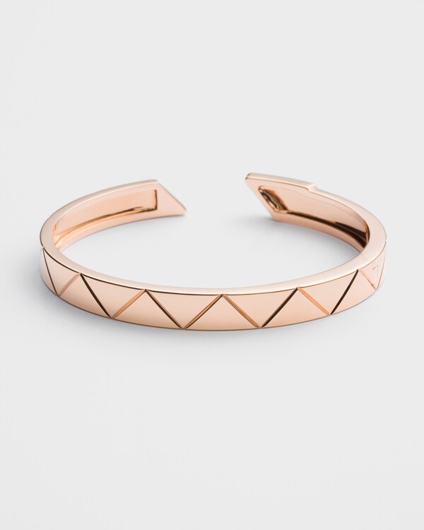 Eternal Gold bangle bracelet in rose gold Eternal Gold bangle bracelet in rose gold