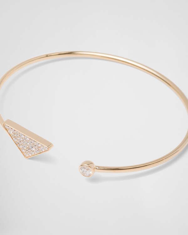 Brazalete Eternal Gold: oro y diamantes Brazalete Eternal Gold: oro y diamantes