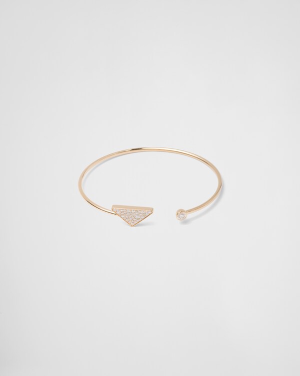 Brazalete Eternal Gold: oro y diamantes Brazalete Eternal Gold: oro y diamantes