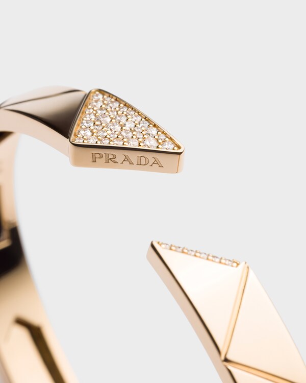 이터널 골드 뱅글 브레이슬릿, 옐로우 골드와 다이아몬드 이터널 골드 뱅글 브레이슬릿, 옐로우 골드와 다이아몬드