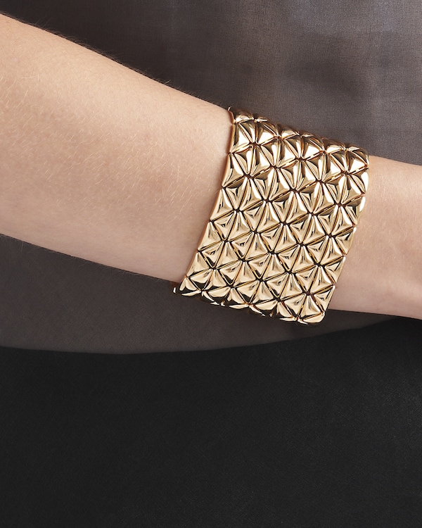 Eternal Gold cuff bracelet in yellow gold Eternal Gold cuff bracelet in yellow gold