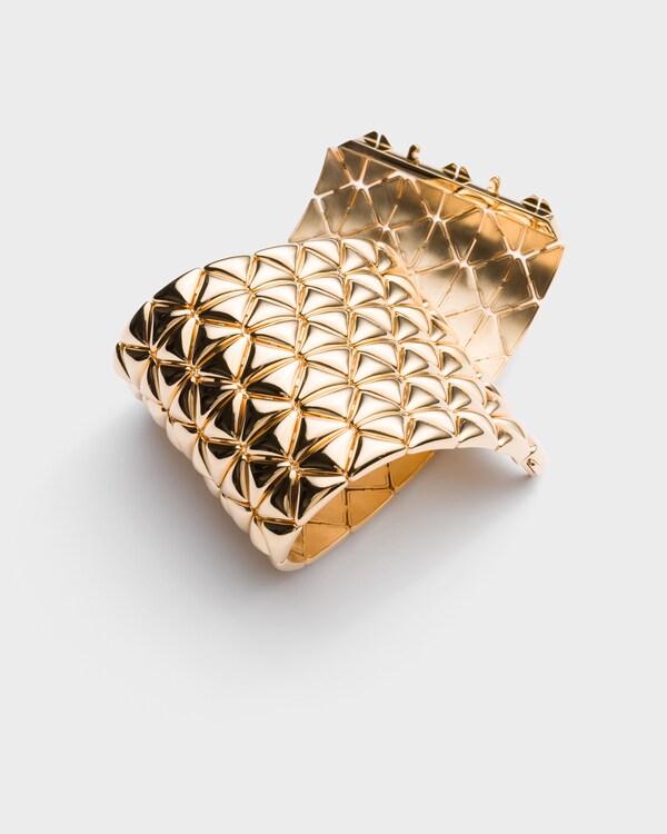 Eternal Gold cuff bracelet in yellow gold Eternal Gold cuff bracelet in yellow gold