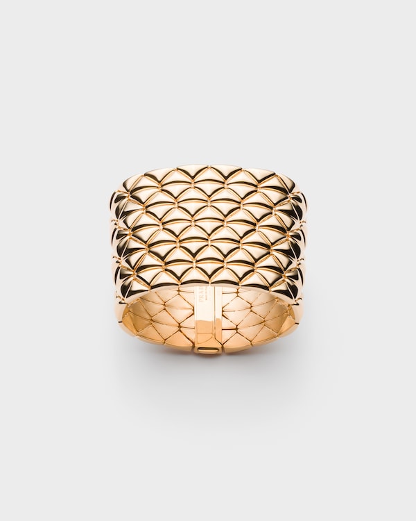 Eternal Gold cuff bracelet in yellow gold Eternal Gold cuff bracelet in yellow gold