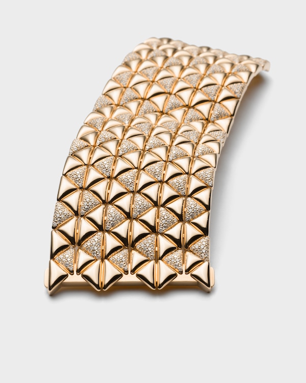 Eternal Gold イエローゴールドxパヴェダイヤモンド カフブレスレット - ゴールド/ホワイト Eternal Gold イエローゴールドxパヴェダイヤモンド カフブレスレット - ゴールド/ホワイト