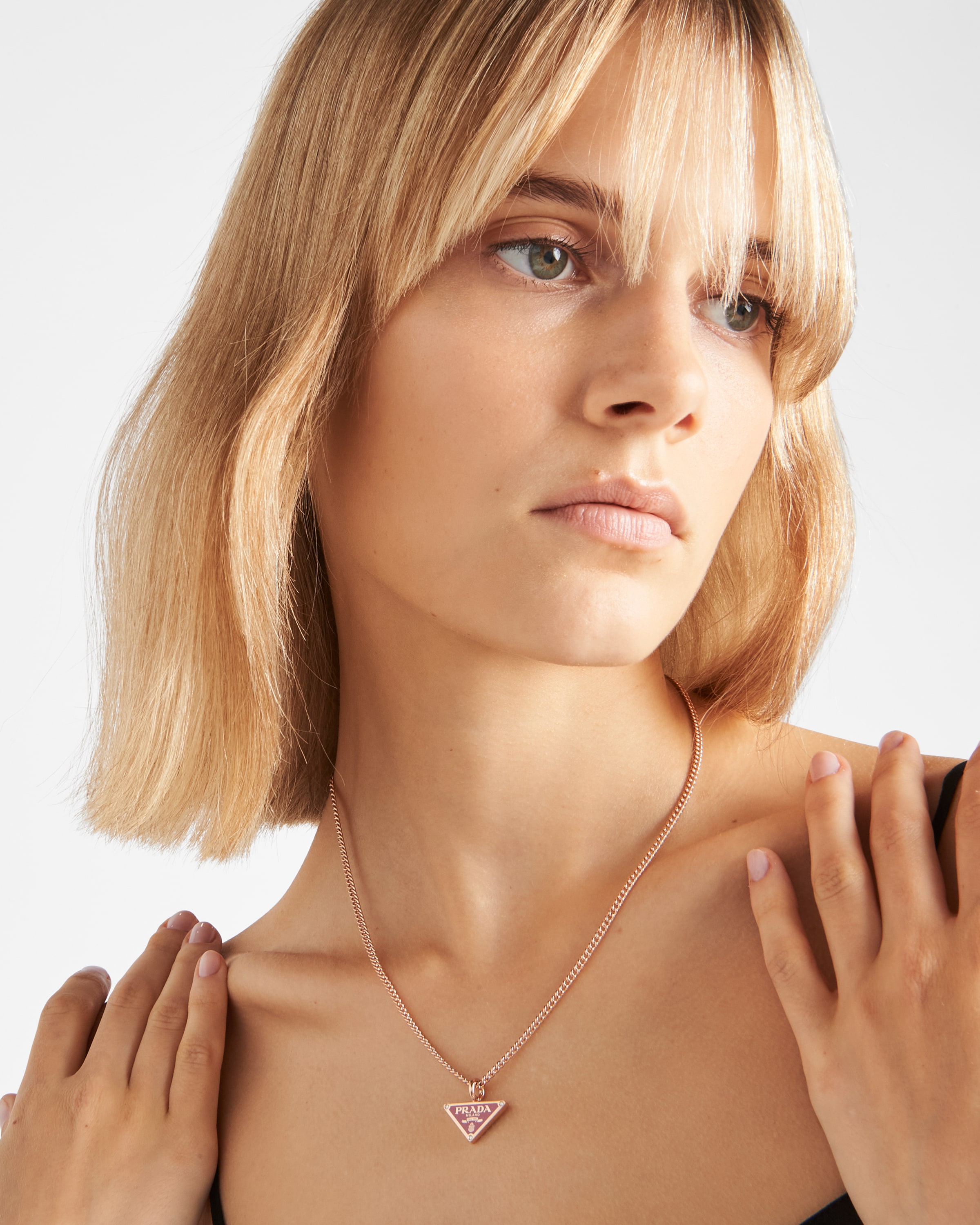 Pink Gold/begonia/white Eternal Gold pendant necklace in pink gold with