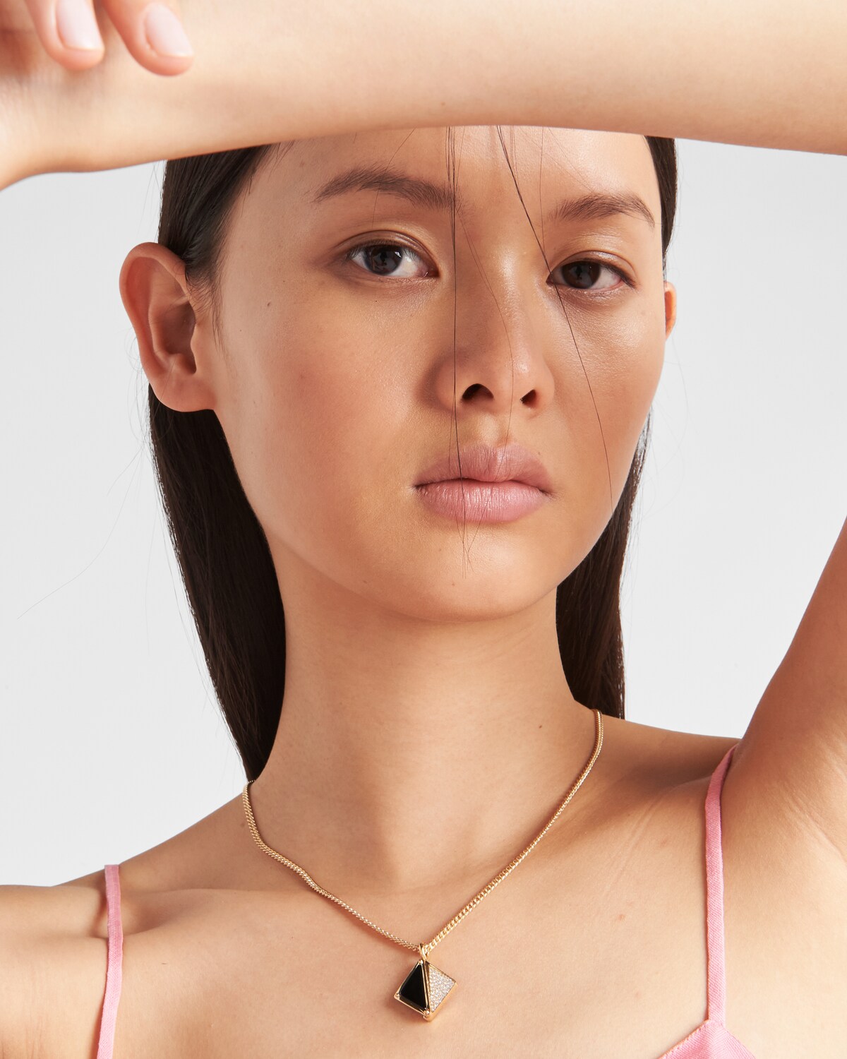 Gold/onion/white Eternal Gold Pendant Necklace In Yellow Gold With