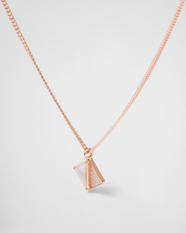 이터널 골드 펜던트 목걸이, 핑크 골드, 다이아몬드와 마더오브펄 - 핑크 골드 / 마더오브펄 / 다이아몬드 파베 이터널 골드 펜던트 목걸이, 핑크 골드, 다이아몬드와 마더오브펄 - 핑크 골드 / 마더오브펄 / 다이아몬드 파베