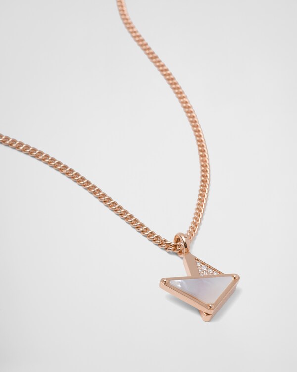 이터널 골드 펜던트 목걸이, 핑크 골드, 다이아몬드와 마더오브펄 - 핑크 골드 / 마더오브펄 / 다이아몬드 파베 이터널 골드 펜던트 목걸이, 핑크 골드, 다이아몬드와 마더오브펄 - 핑크 골드 / 마더오브펄 / 다이아몬드 파베