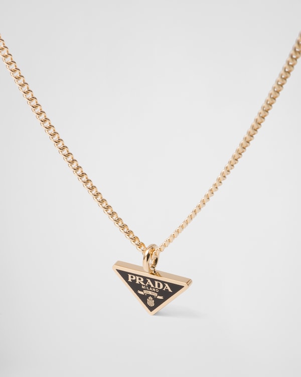 Eternal Gold pendant necklace in yellow gold Eternal Gold pendant necklace in yellow gold