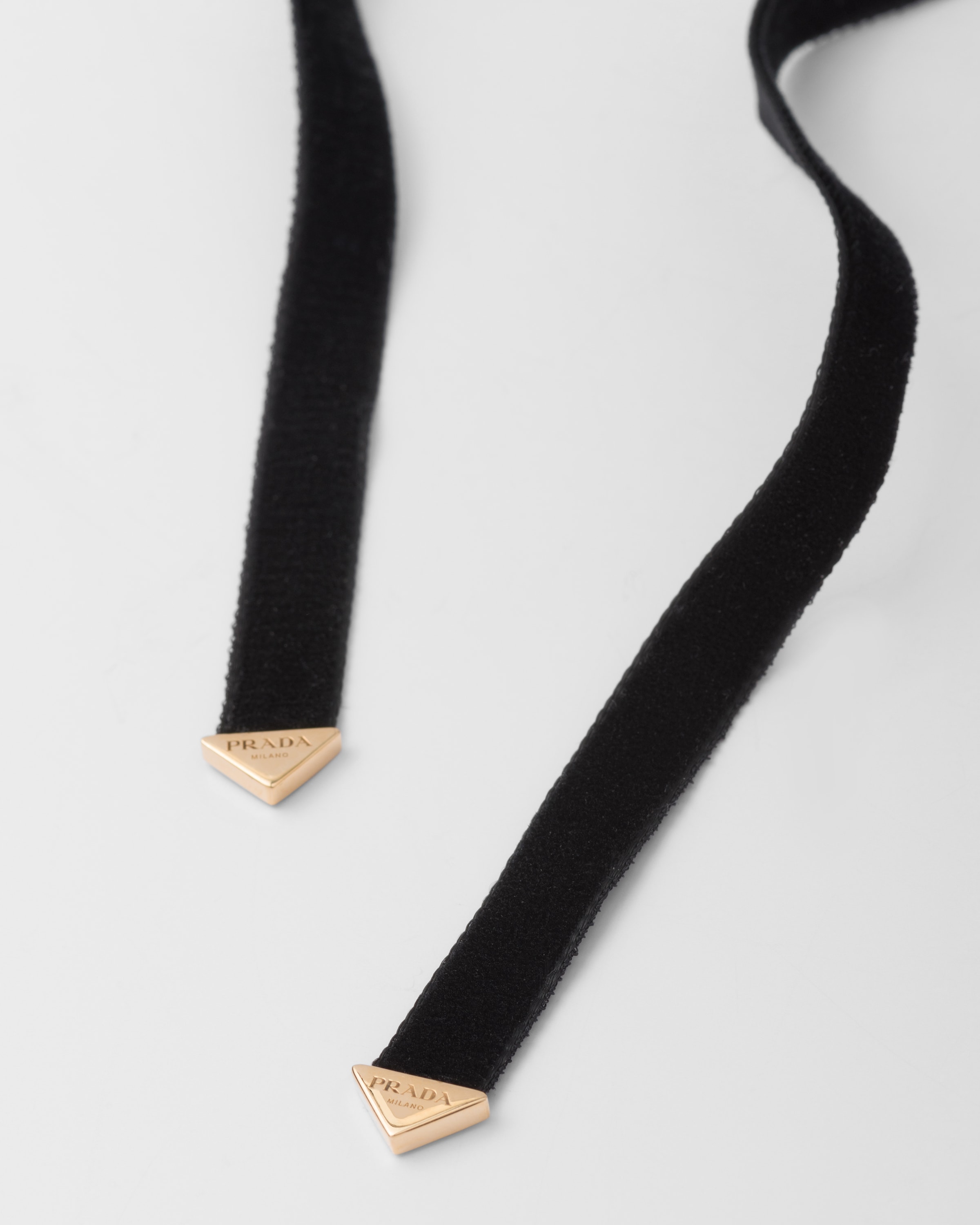 Prada Eternal Gold choker with large pendant in yellow gold 5