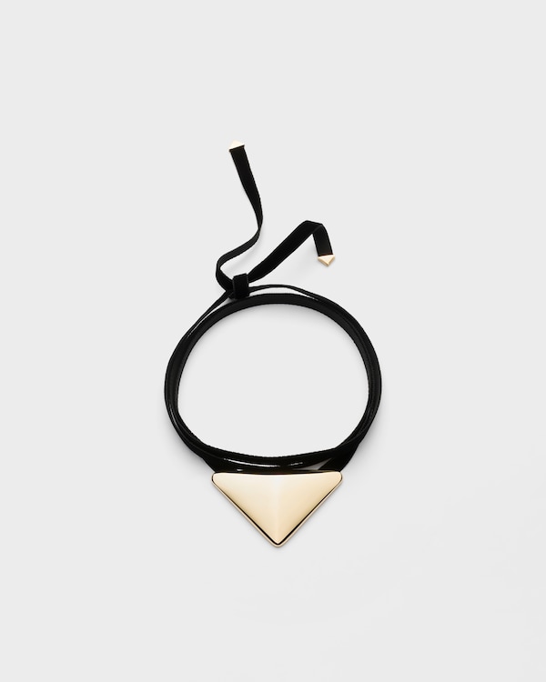 Eternal Gold choker with large pendant in yellow gold Eternal Gold choker with large pendant in yellow gold