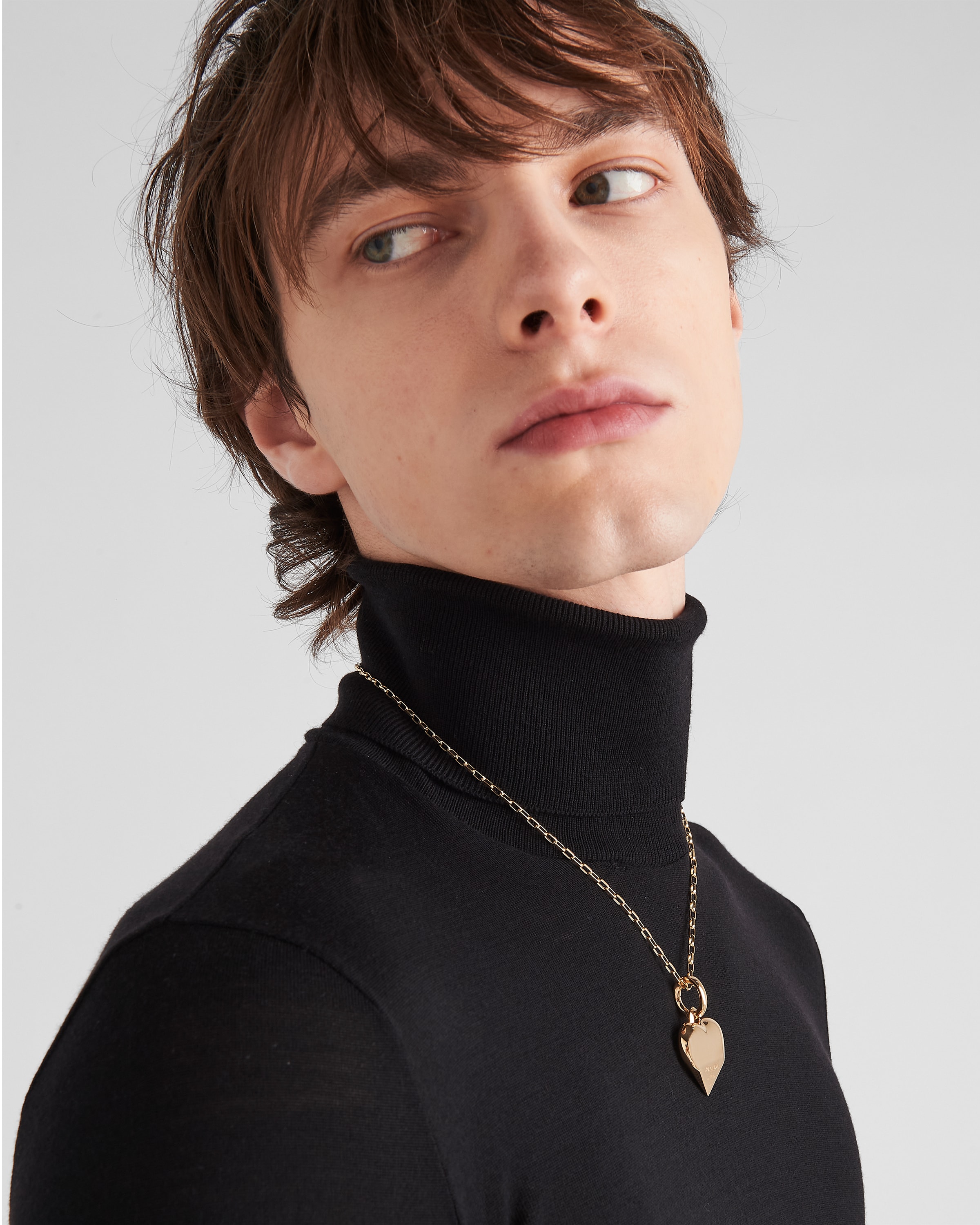 Prada Eternal Gold small pendant necklace in yellow gold 6