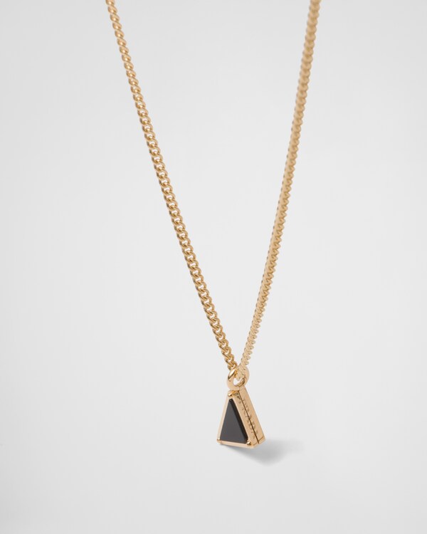 Eternal Gold pendant necklace in yellow gold with diamonds and onyx Eternal Gold pendant necklace in yellow gold with diamonds and onyx
