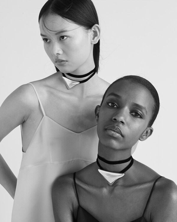 Eternal Gold choker with large pendant in yellow gold Eternal Gold choker with large pendant in yellow gold