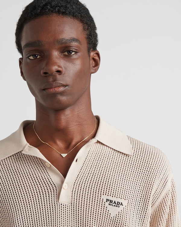 Eternal Gold イエローゴールドxダイヤモンド マイクロトライアングル ペンダントネックレス  Eternal Gold イエローゴールドxダイヤモンド マイクロトライアングル ペンダントネックレス