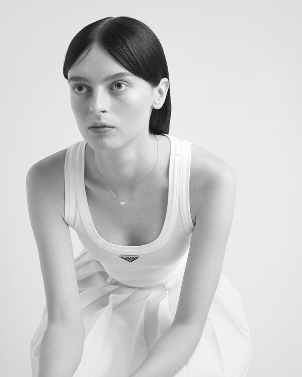 Eternal Gold micro triangle pendant necklace in white gold and diamonds Eternal Gold micro triangle pendant necklace in white gold and diamonds