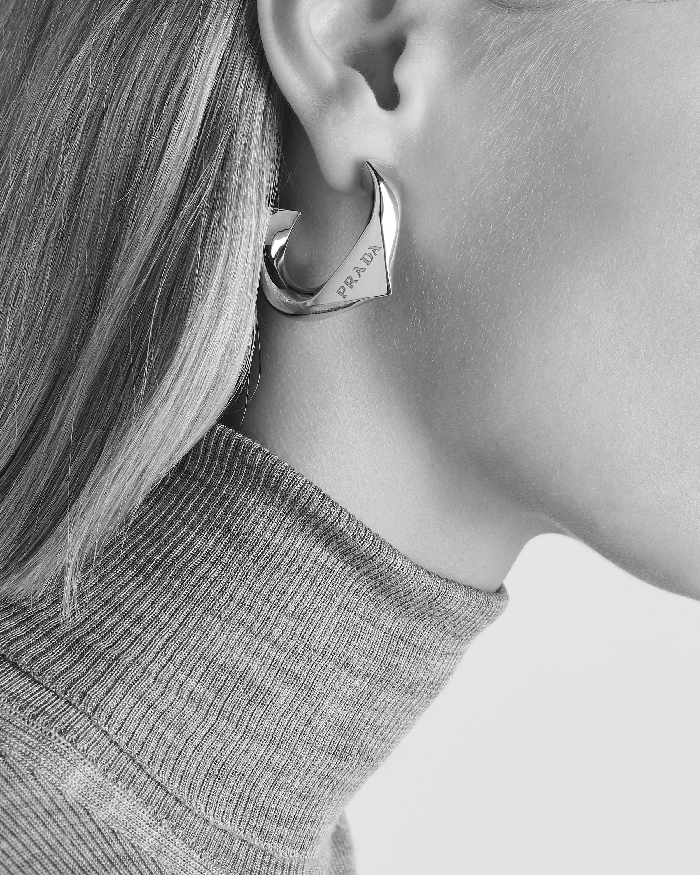 Gold Eternal Gold medium earrings in yellow gold | PRADA