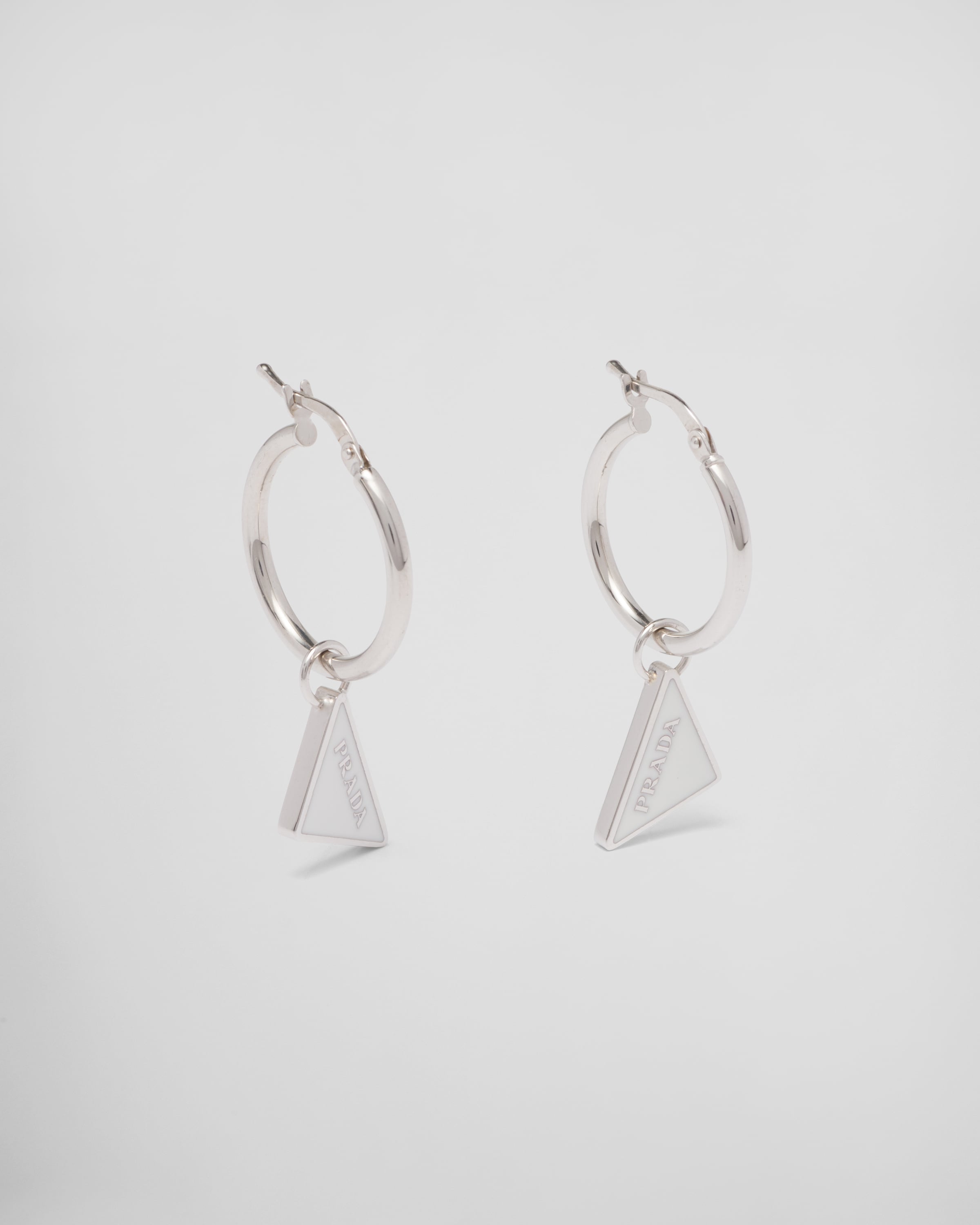 【日本入手困難】Prada Symbole drop earrings イヤリング 日本入手困難】Prada Symbole drop earrings イヤリング