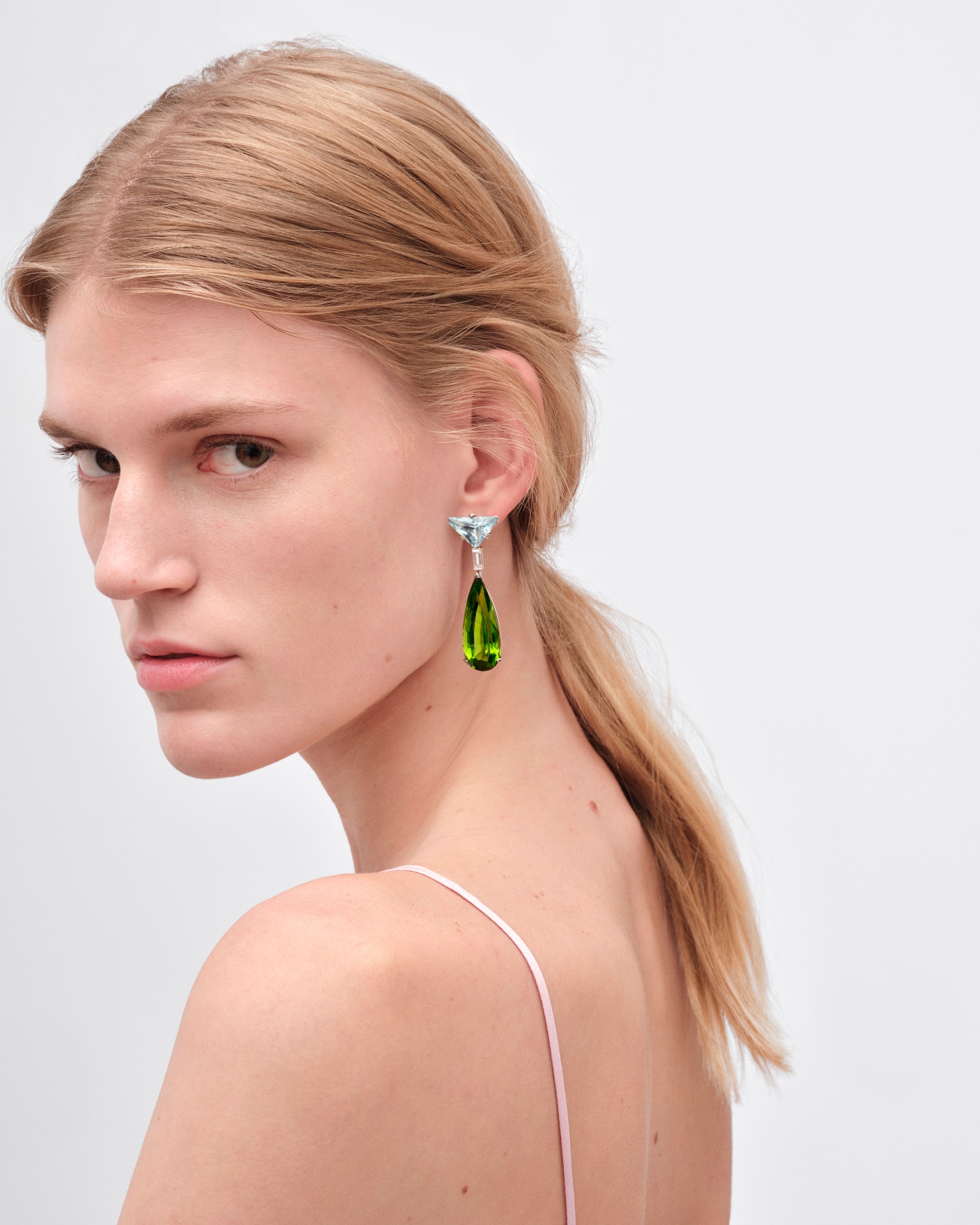 ゴールド＆ダイヤモンドのピアス、スタッズ、ブローチ | PRADA - 日本