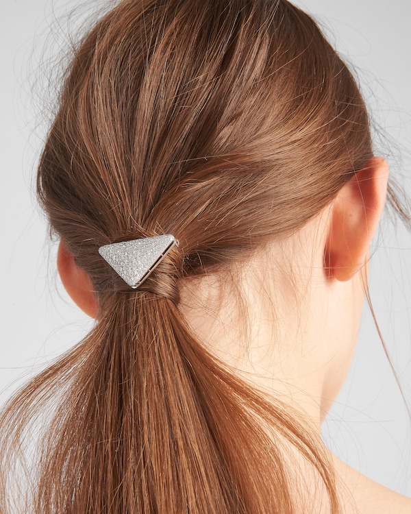 Eternal Gold brooch in white gold with diamonds Eternal Gold brooch in white gold with diamonds