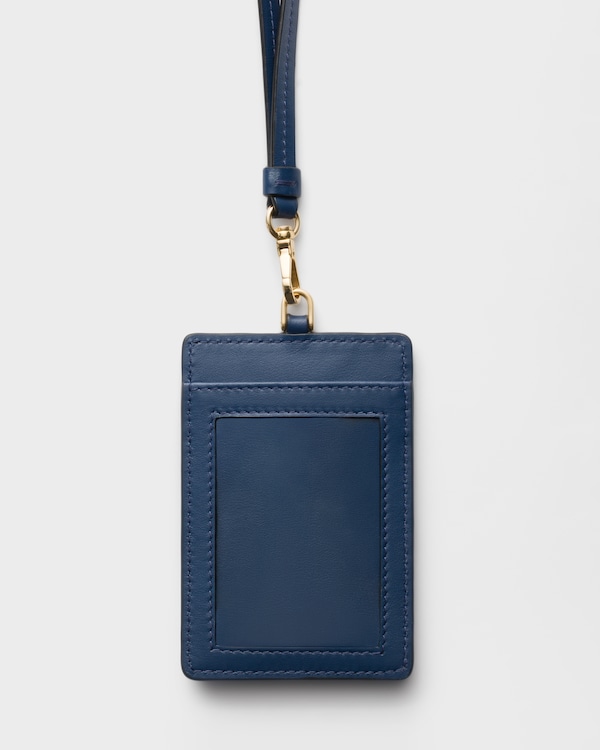 حاملة شارة من جلد الثعبان والجلد - فطر البوليت حاملة شارة من جلد الثعبان والجلد - فطر البوليت