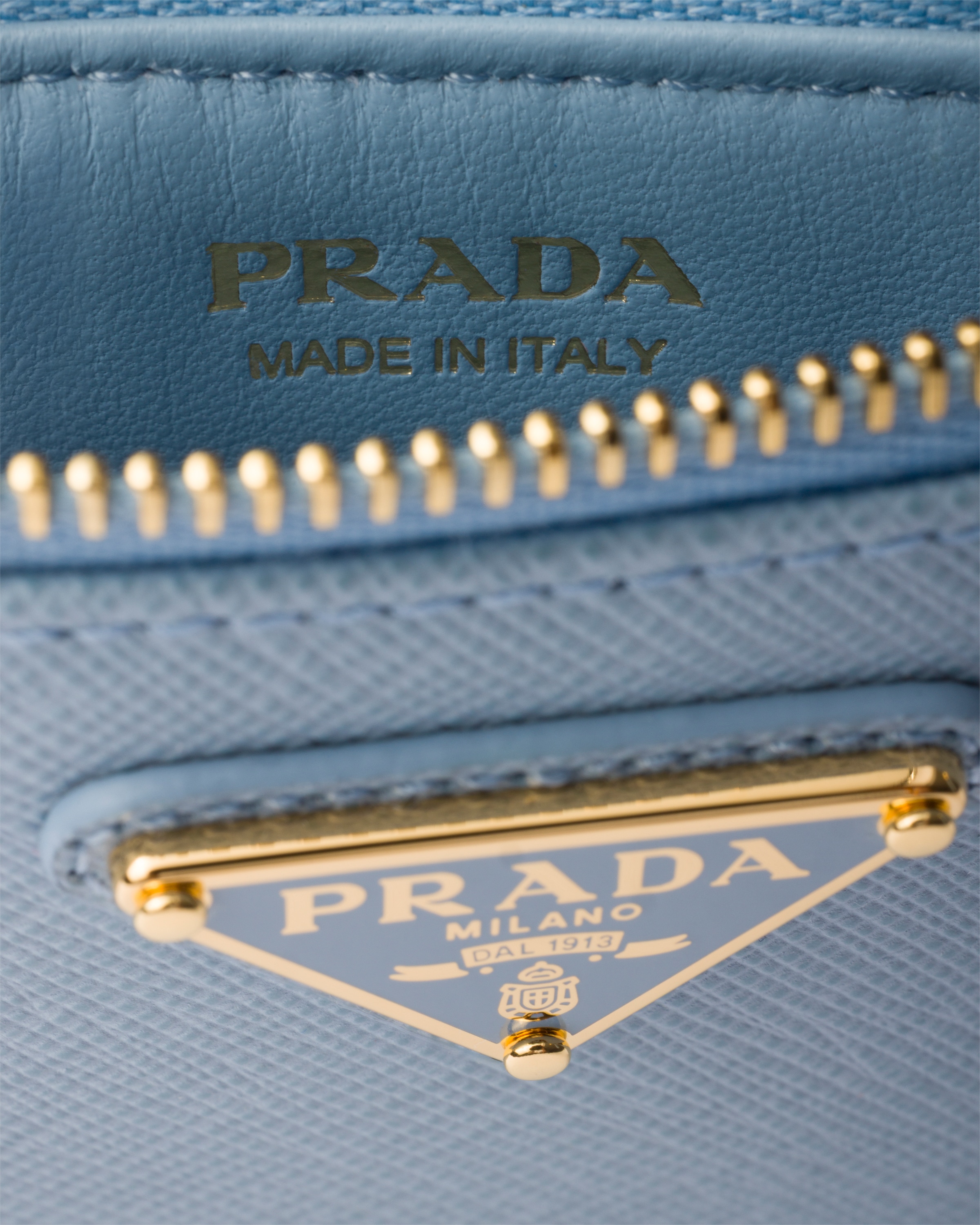 ライトブルー プリントサフィアーノレザー カードケース | PRADA