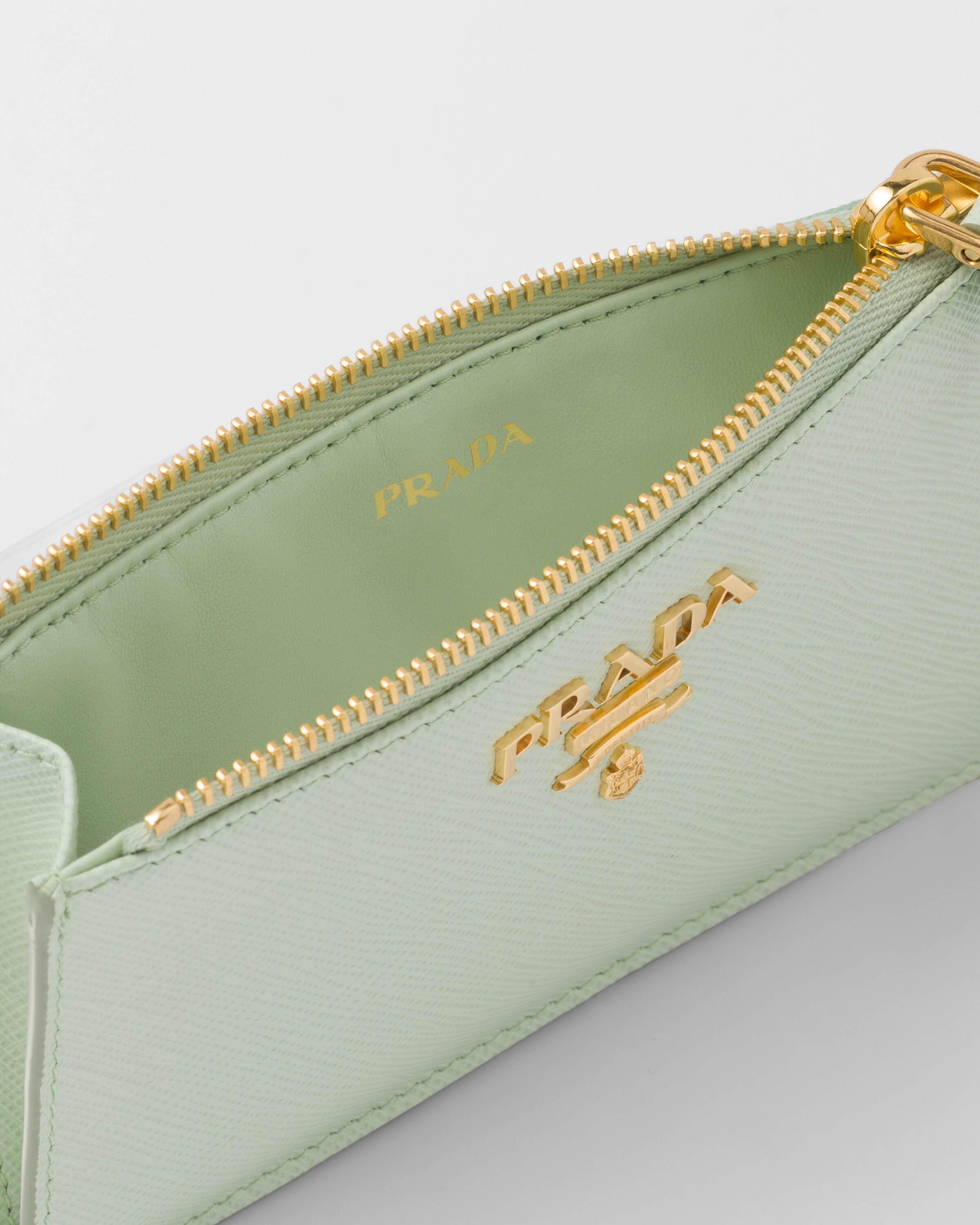 PRADA 新作SAFFIANOカードケース ACQUA+ACQUAMARINA /1MC025_ZLP PRADA 新作SAFFIANOカードケース ACQUA+ACQUAMARINA /1MC025_ZLP