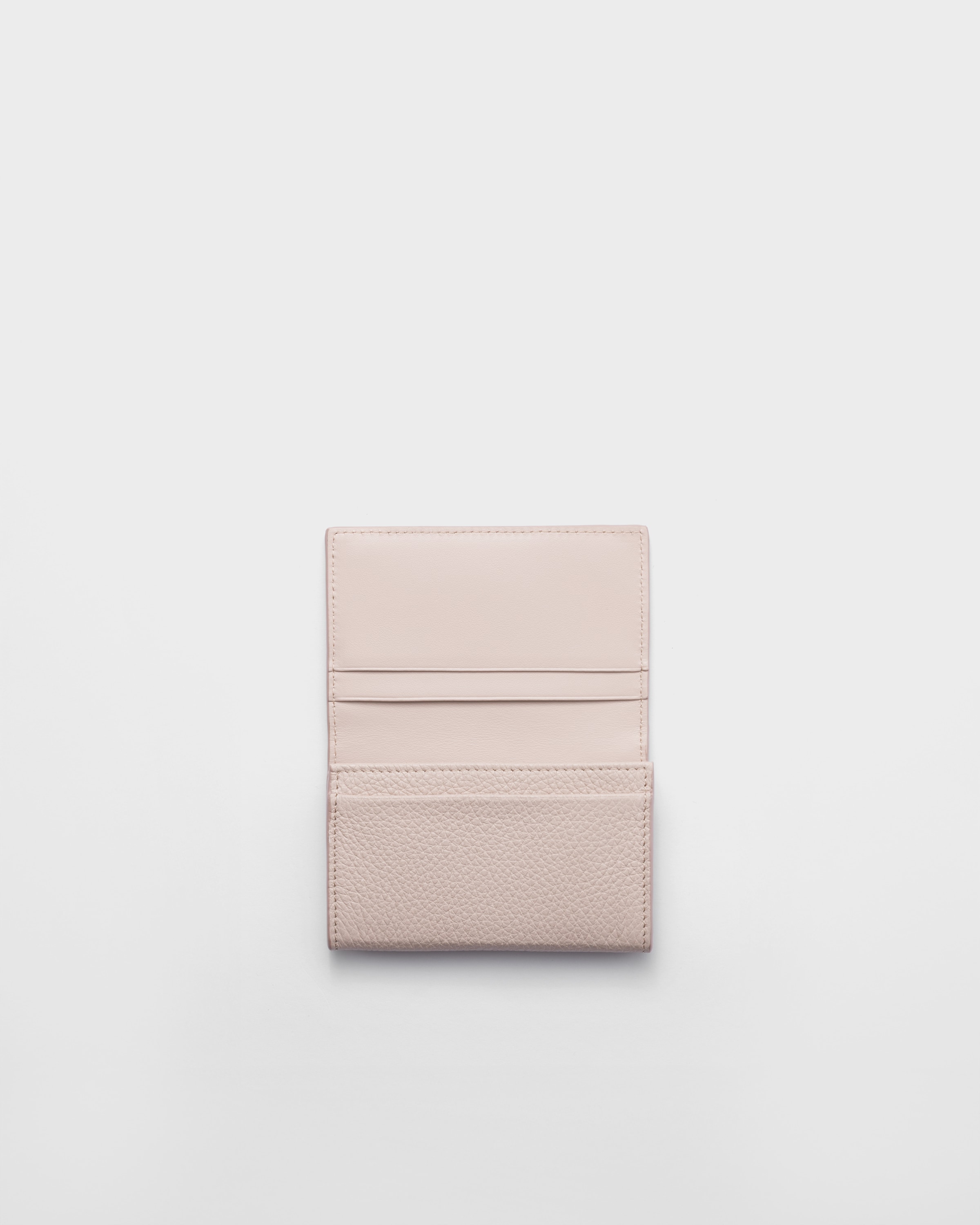 正規店買付【PRADA】パウダーピンク レザー カードホルダー ピンク サフィアーノトライアングル カードケース | PRADA