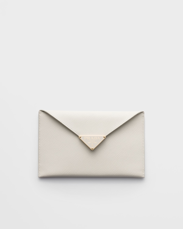 حقيبة كلاتش مثلثة من جلد سافيانو - أبيض طباشيري حقيبة كلاتش مثلثة من جلد سافيانو - أبيض طباشيري