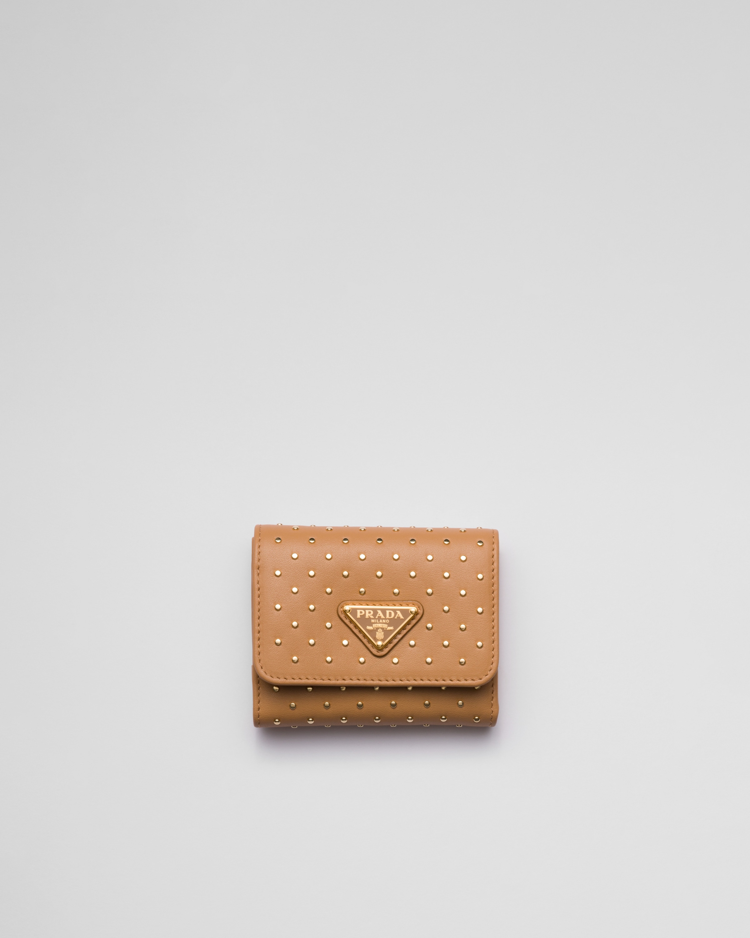 ナチュラル スタッズドレザー 財布 | PRADA