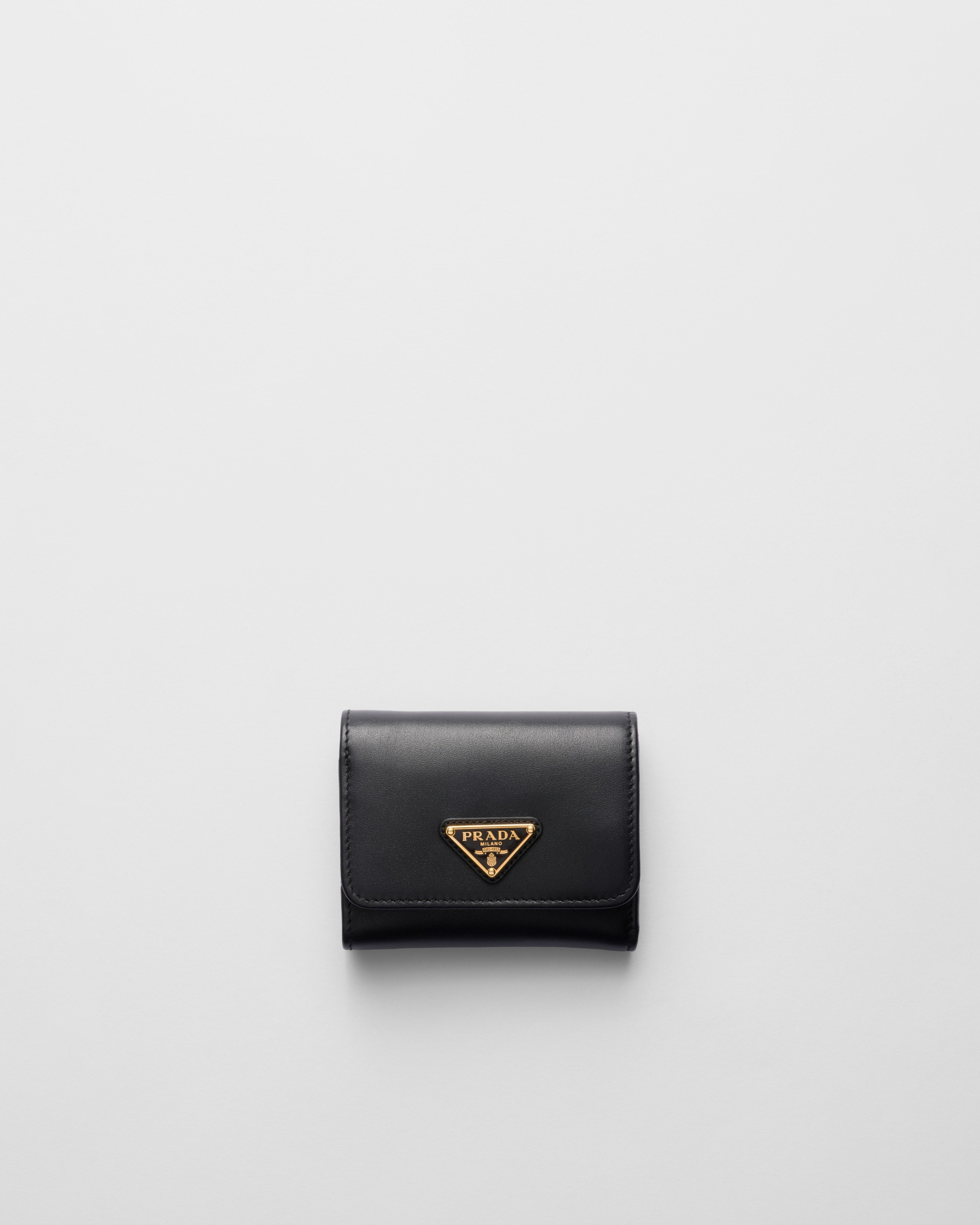 Prada ladies wallet deals
