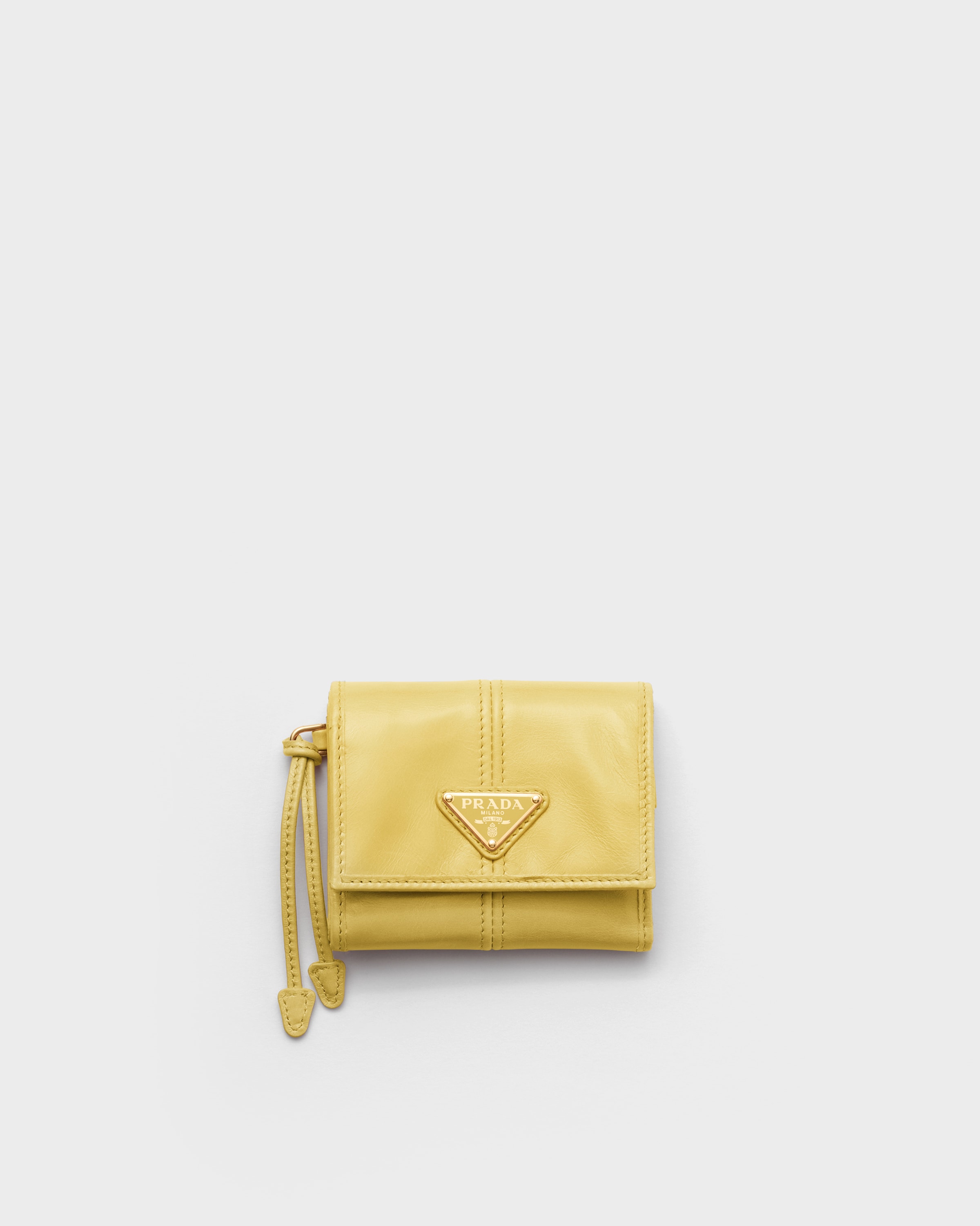 シトロンイエロー ソフトルックスレザー 財布 | PRADA - 日本
