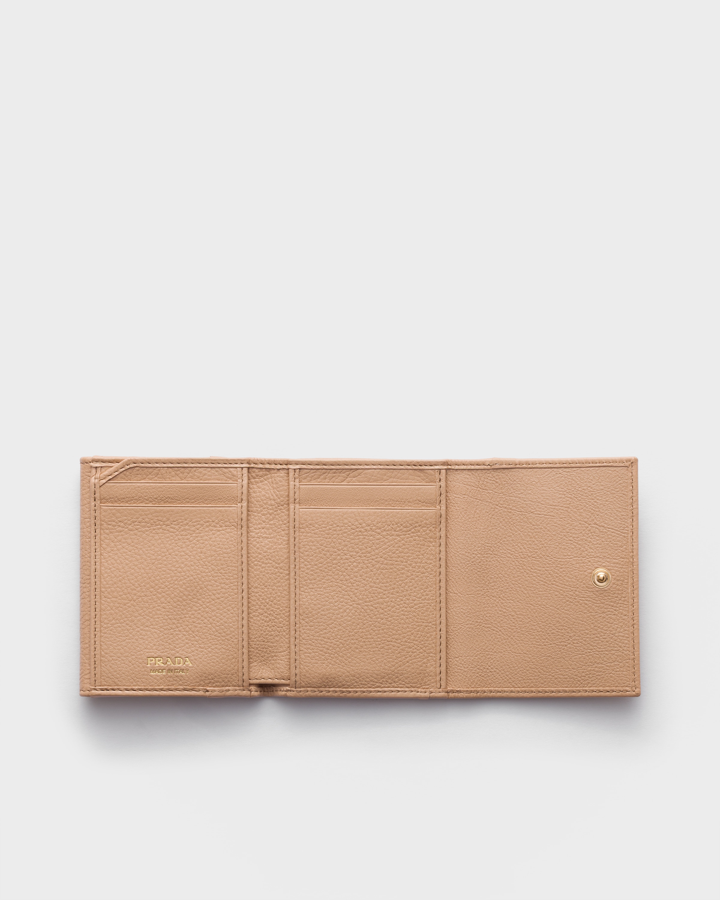 サンドベージュ スモールレザー 財布 | PRADA - 日本