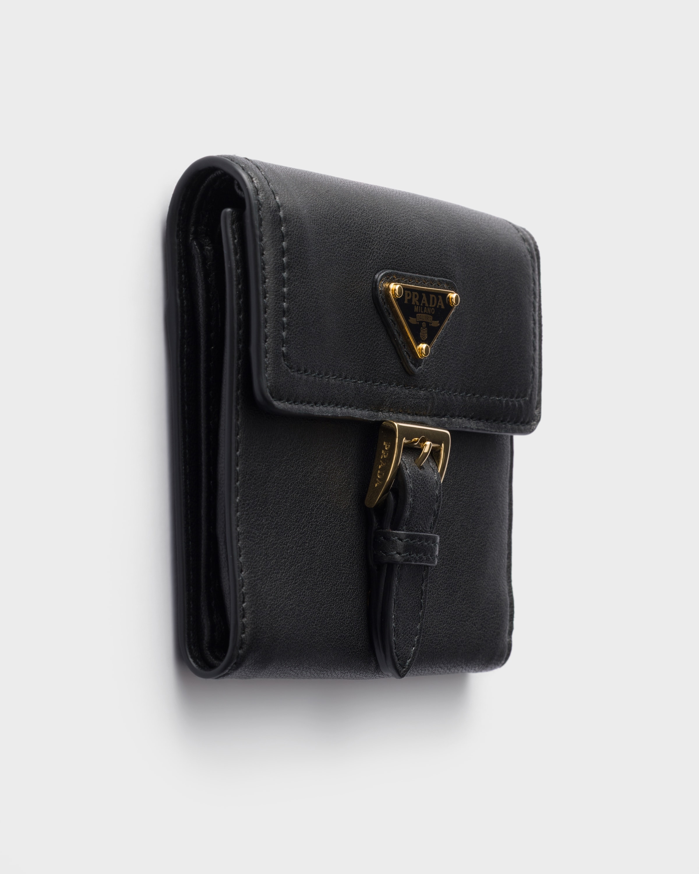ブラック スモール ナッパレザー 財布 | PRADA - 日本
