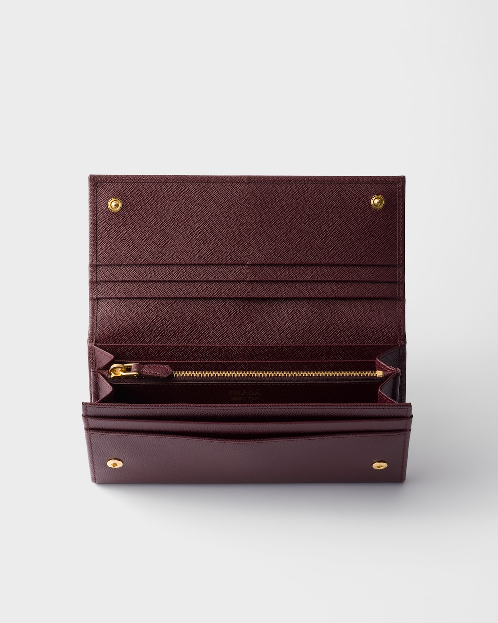 Dettagli di stile: 20+ portafogli funzionali e ultra glam! 74 cq5dam.web.hebebed.1000.1000