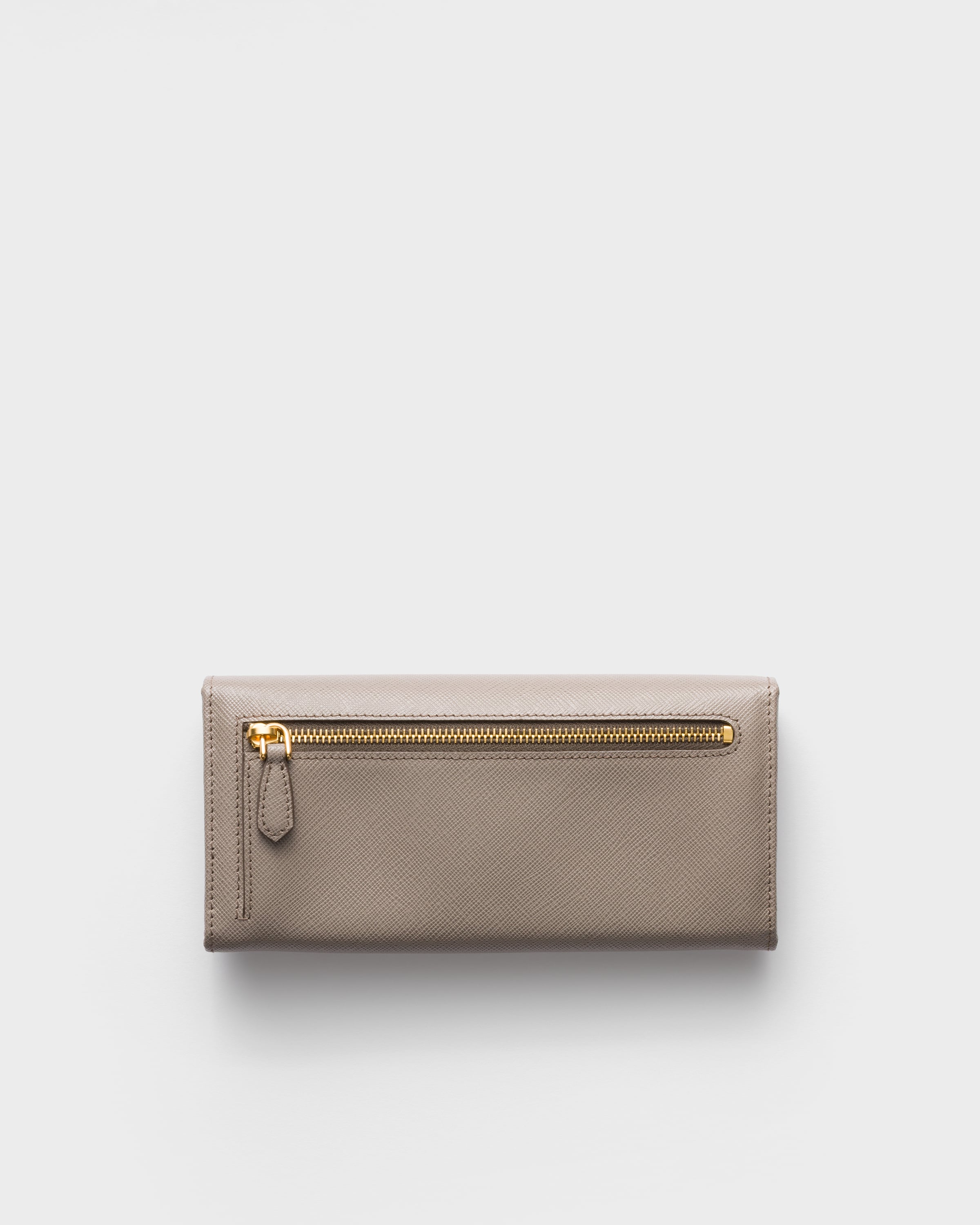 クレイグレー サフィアーノトライアングル 長財布 | PRADA