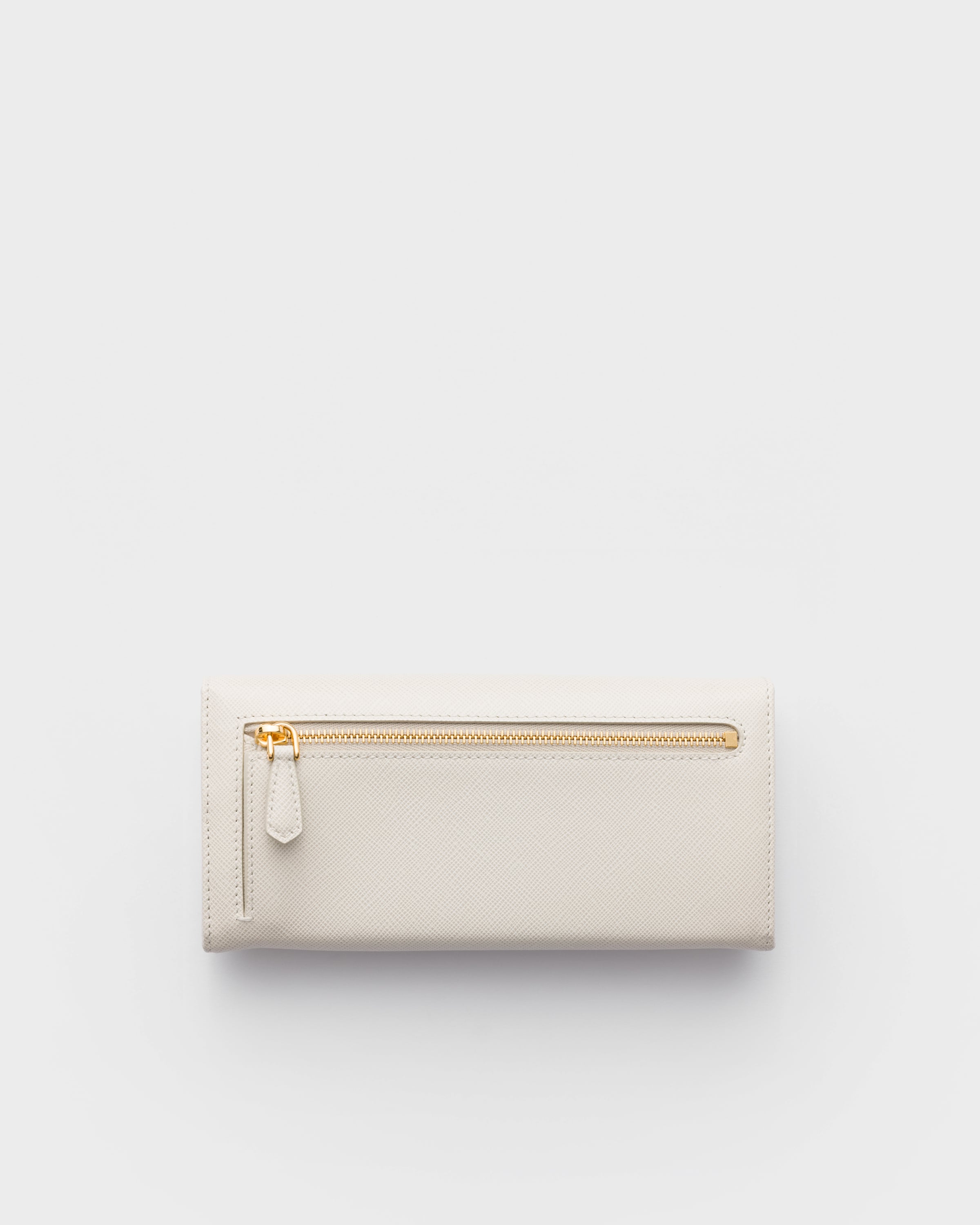 チョークホワイト サフィアーノトライアングル 長財布 | PRADA - 日本