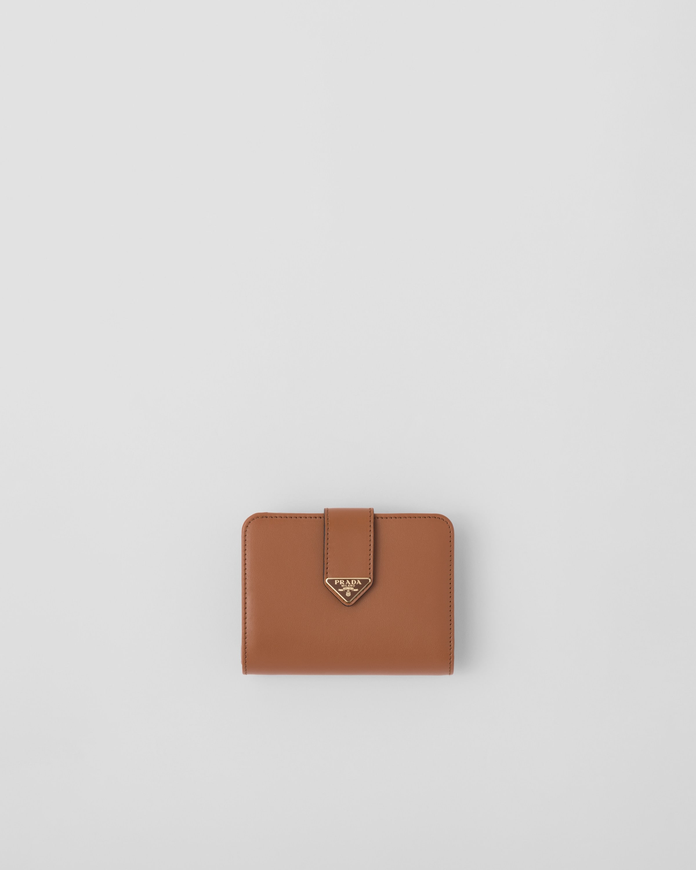 PRADA【入手困難】★ シティカーフタブ 財布 ★ 全色 三越伊勢丹 | PRADA/プラダ_Women通販 | シティカーフタブ 財布