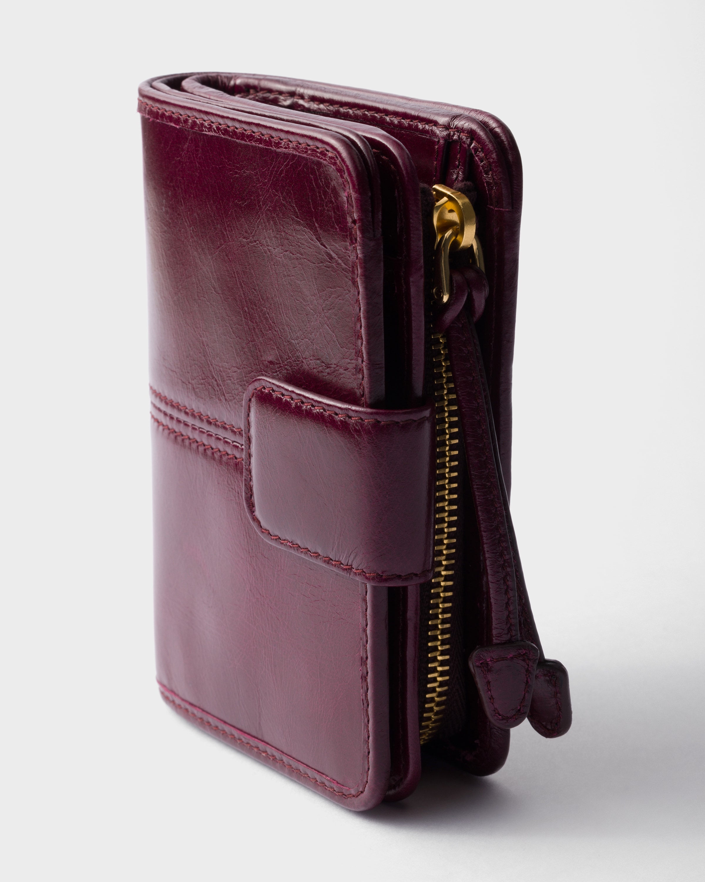 バーガンディ ソフトルックスレザー 財布 | PRADA