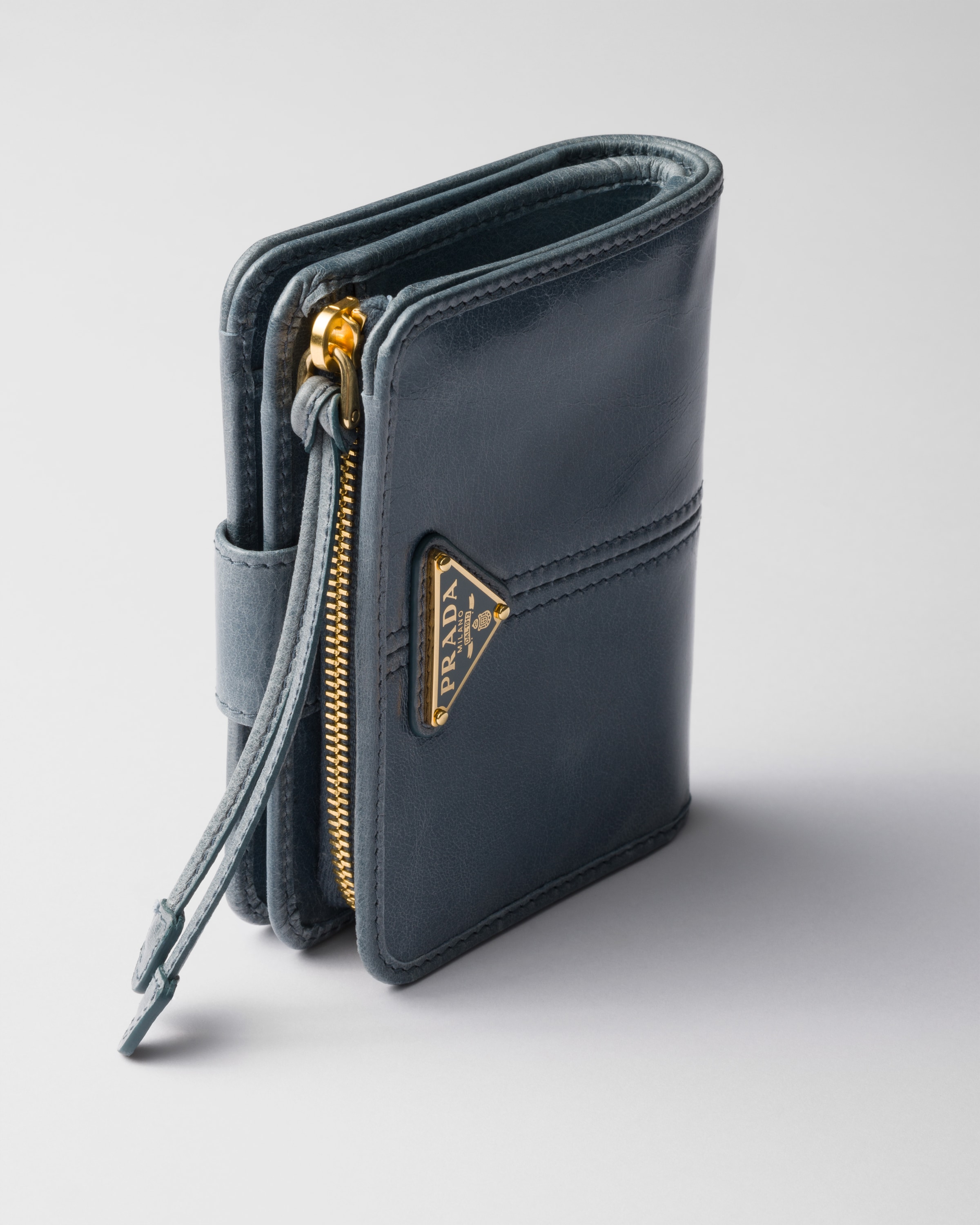 プラダ 財布 アビエーターブルー ソフトルックスレザー 財布 | PRADA - 日本