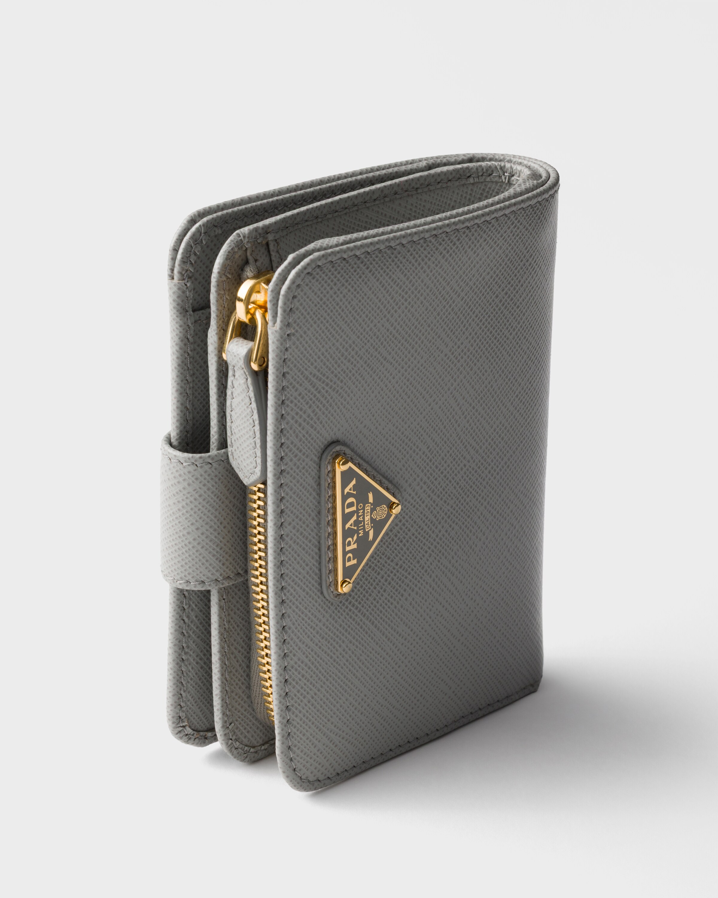 クラウディグレー サフィアーノトライアングル 財布 | PRADA
