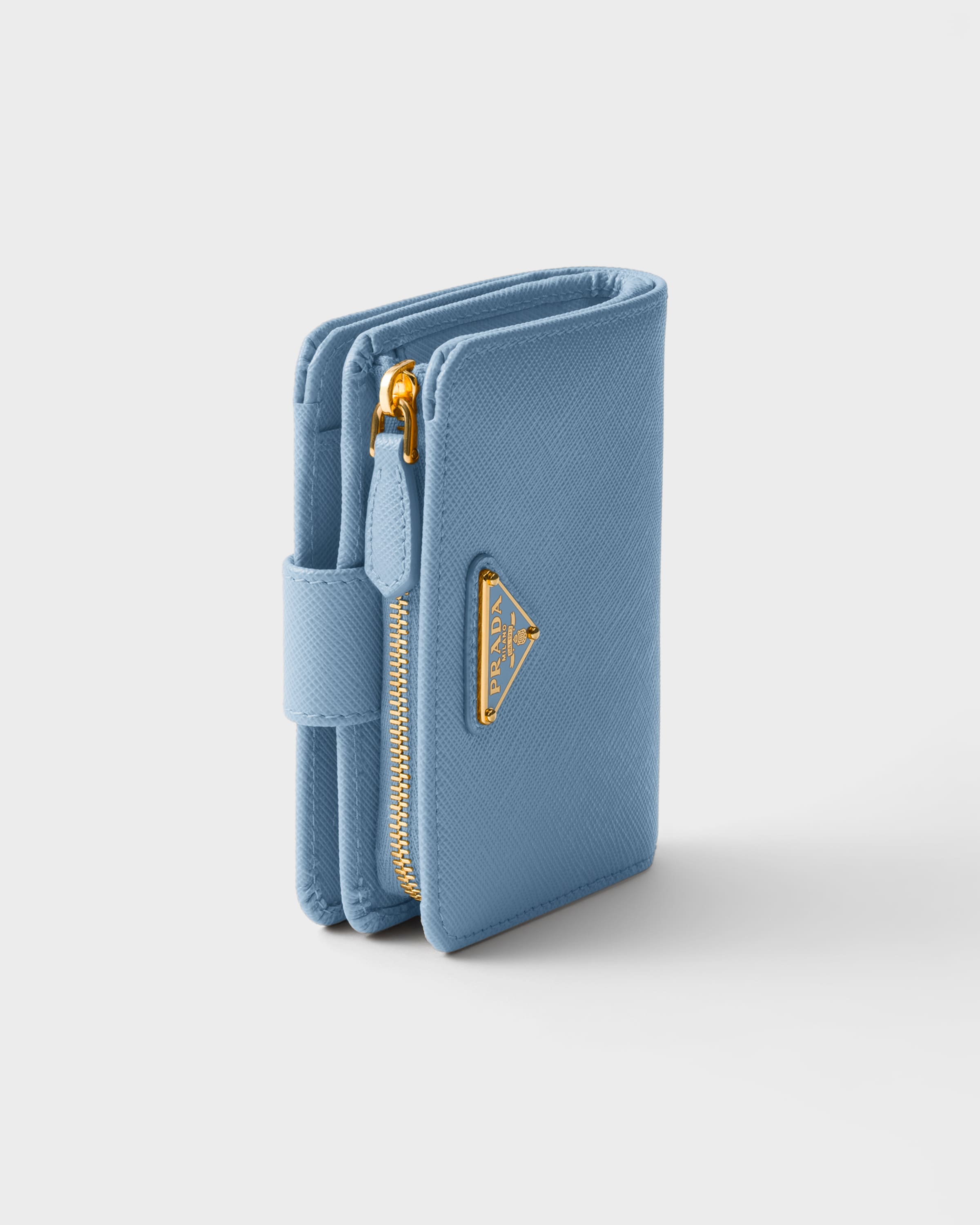PRADA サフィアーノトライアングル 財布 ライトブルー ライトブルー サフィアーノトライアングル 財布 | PRADA