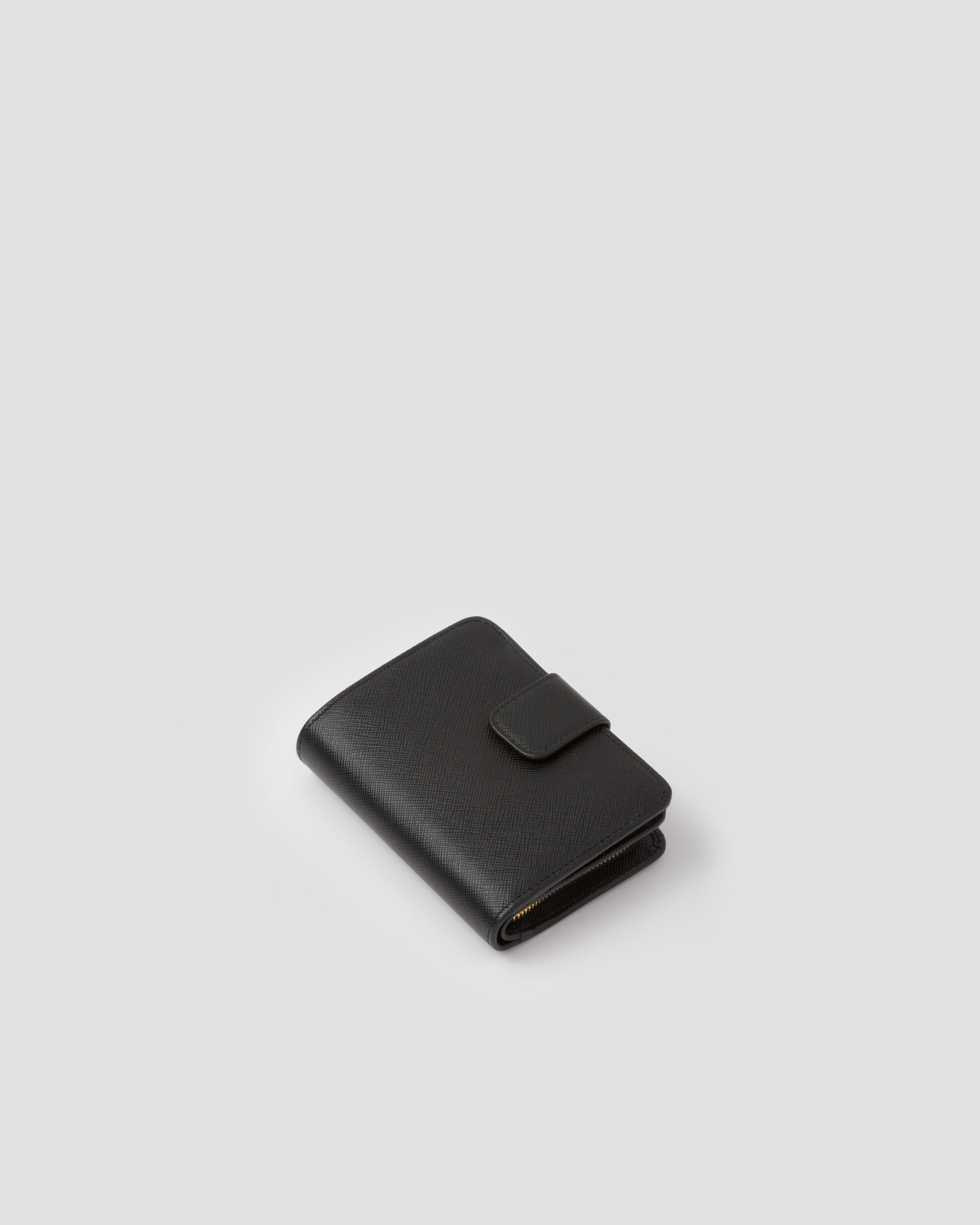 ブラック サフィアーノレザー 財布 | PRADA